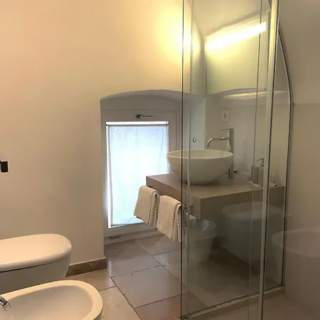 Moma Mare Bed & Breakfast 4*