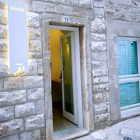 Moma Mare Oda ve Kahvaltı