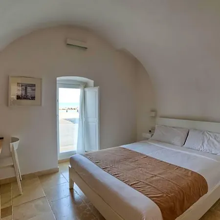 Moma Mare Oda ve Kahvaltı